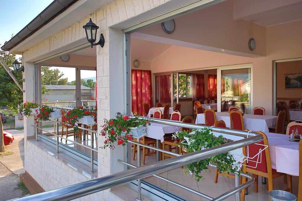 Guest Accommodation Slapovi Krke Lozovac Exterior photo