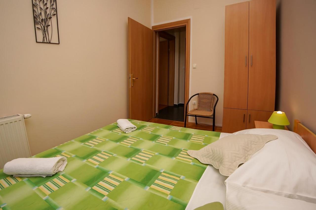 Guest Accommodation Slapovi Krke Lozovac Exterior photo